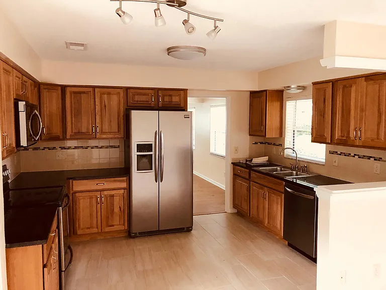 625 Dunraven Dr — Photo 14