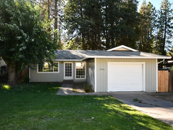 37466 Oak View St, Burney, CA 96013