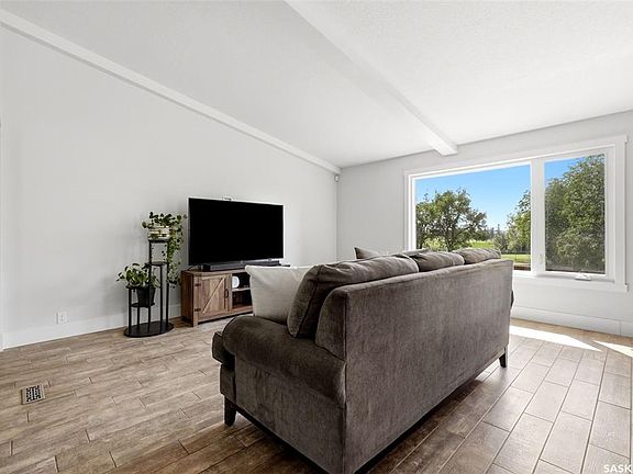 5th image of 19 Empress DRIVE