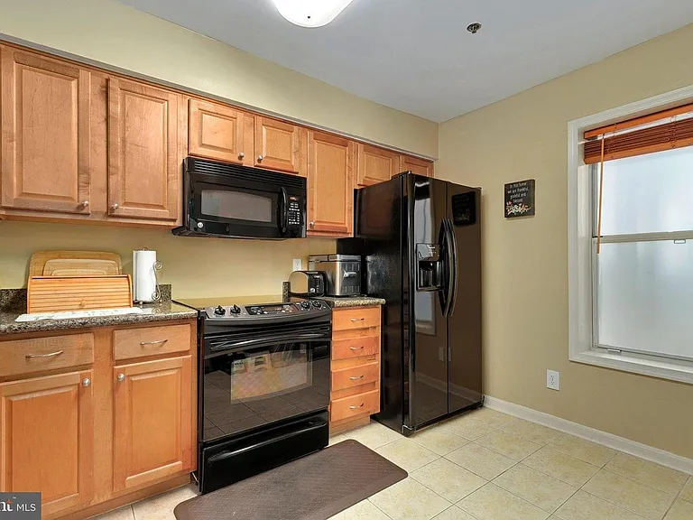 3179 Summit Square Dr #2-B3 — Photo 6