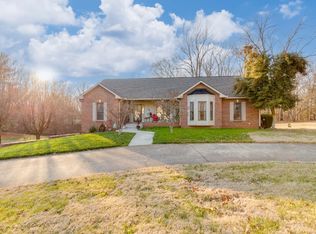 800 Windermere Dr, Clarksville, TN 37043