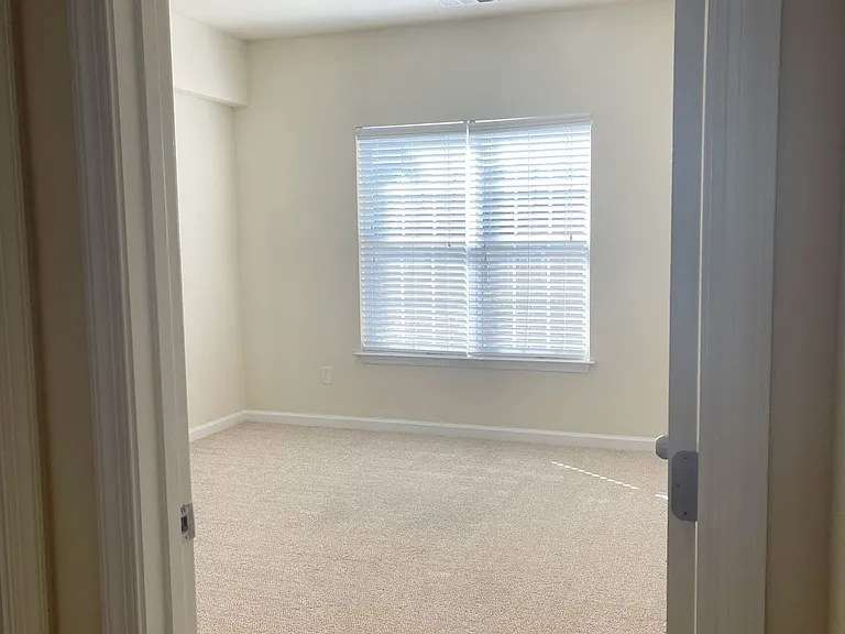 Clairmont at Farmgate — Photo 85