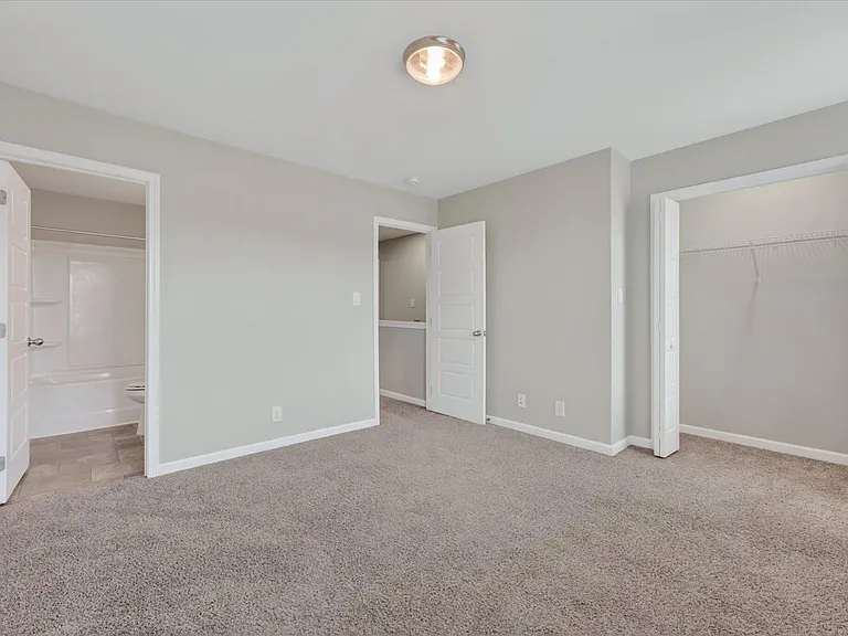 645 Stowe Ct #L — Photo 27