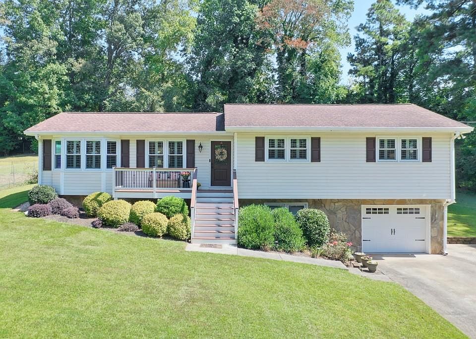 1st image of 6884 Sky Lane Dr