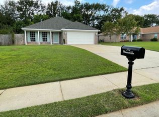 154 Oakwood Ave, Fairhope, AL 36532