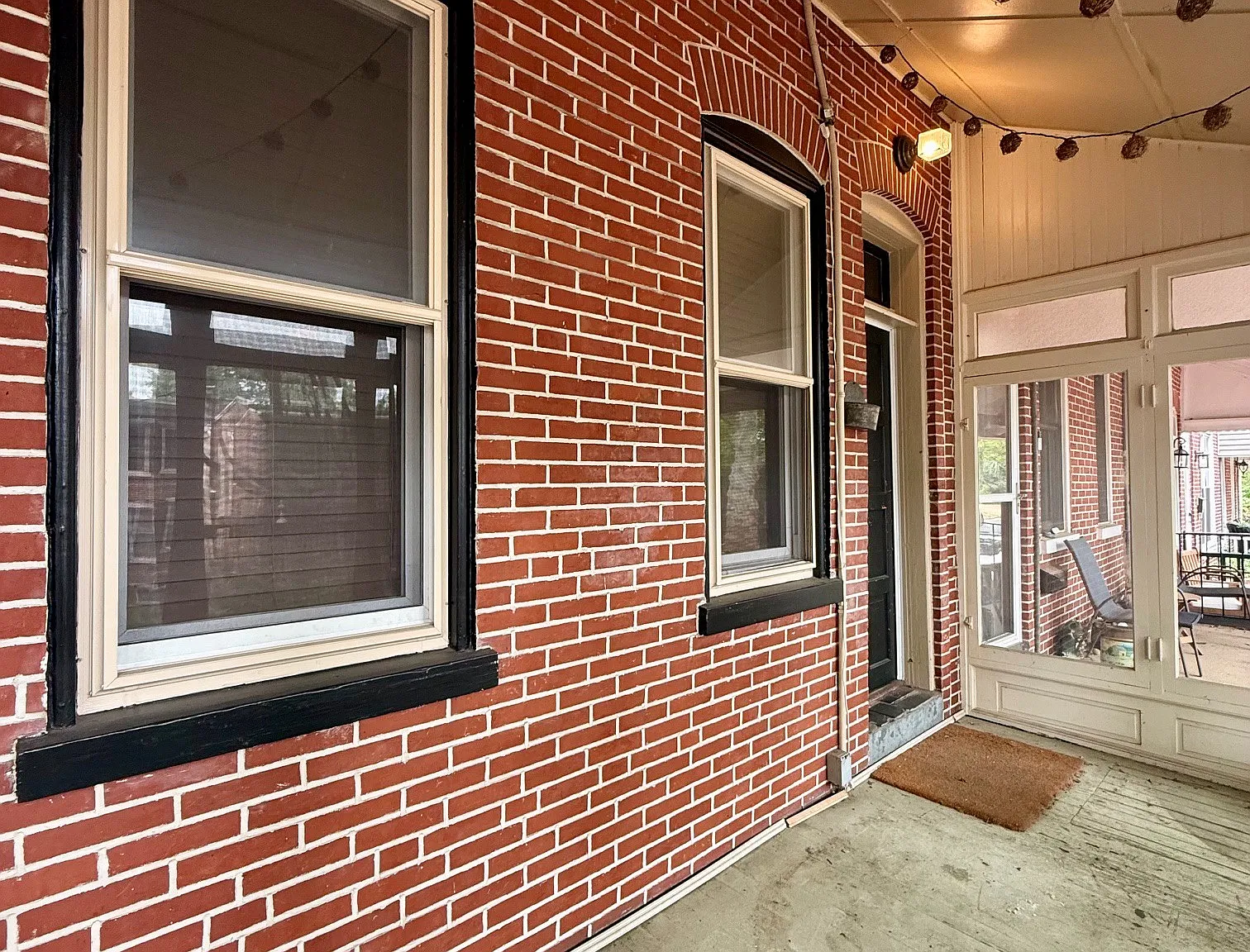 924 Lovering - 1 — Photo 4