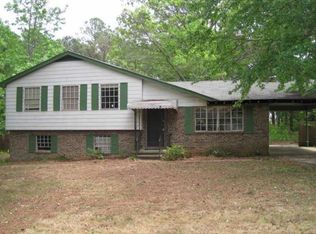 8472 Avalon Dr, Riverdale, GA 30274