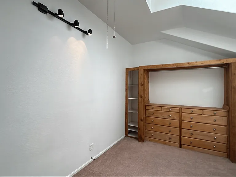 935 Broadway St. #203 — Photo 17
