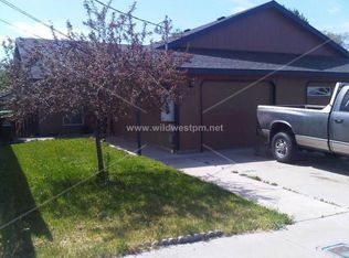 863 NW Claypool St, Prineville, OR 97754