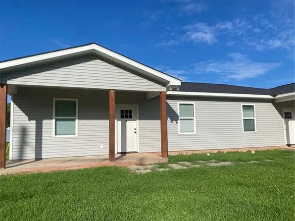 608 E Beech St #B, Ponchatoula, LA 70454