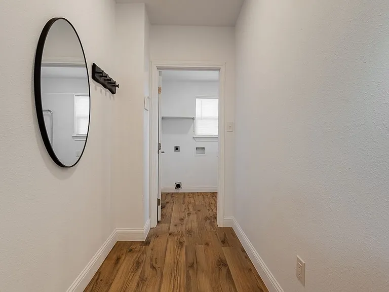 730 Avenue A — Photo 24