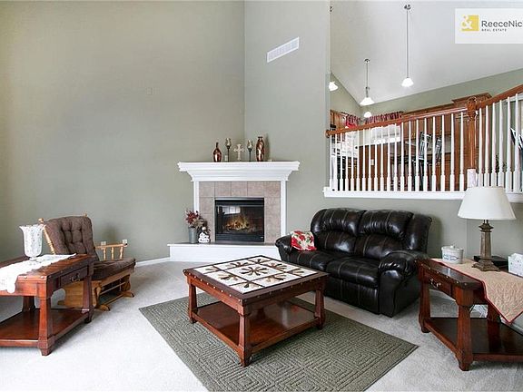 3rd image of 3636 N 112th St