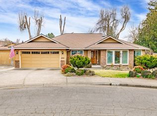 2743 Amblewood Cir, Medford, OR 97504