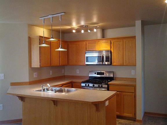 3rd image of 11818 130th St E