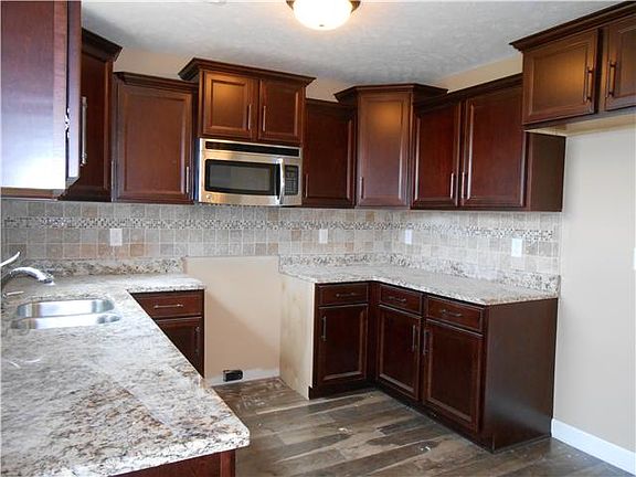 5th image of 245 Fox Xing Lot 245