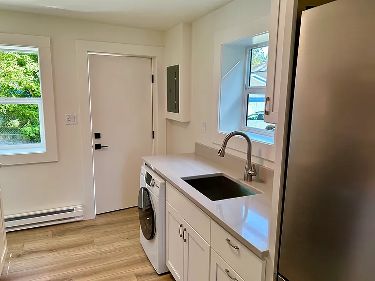 230 Central Ave #4 — Photo 3