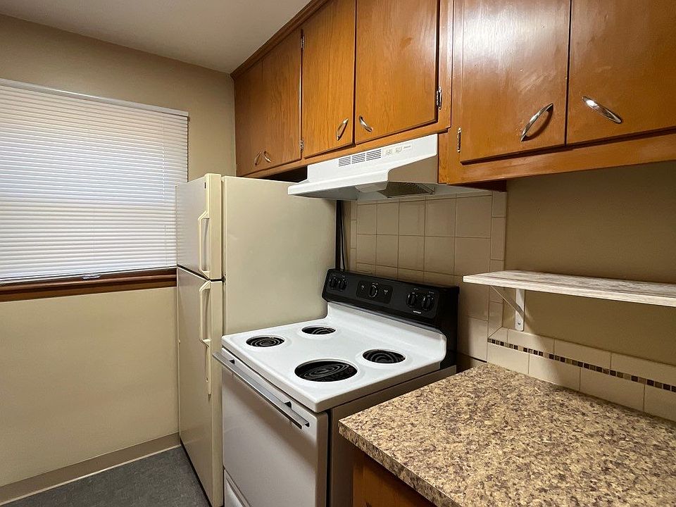 1731 D 3 1731 D St Lincoln, NE Zillow Apartments for Rent in