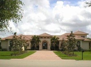 11433 Golden Eagle Ct, Naples, FL 34120