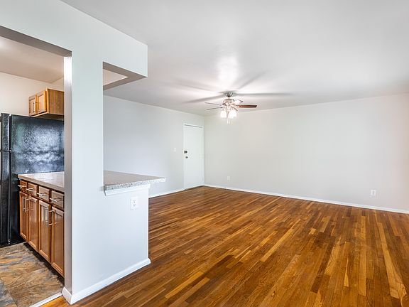 5th image of 10805 Harvey Dr #4294873