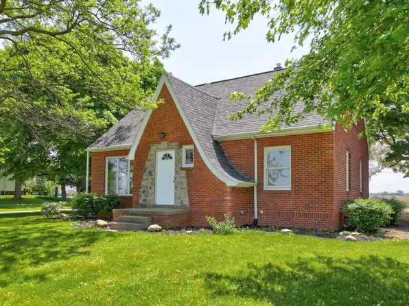 5620 E Holland Rd, Saginaw, MI 48601