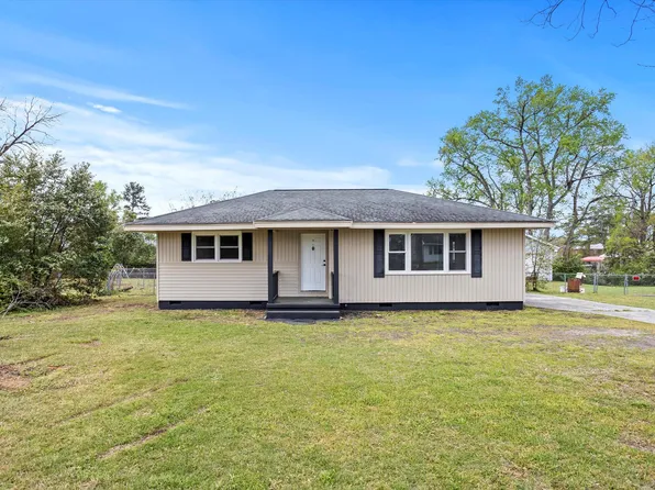109 Hawthorne St, Belvedere, SC 29841