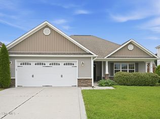 104 Cavalier Dr, Jacksonville, NC 28546
