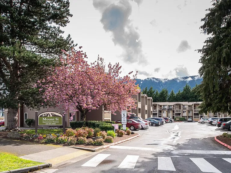 Mt. Si Court — Photo 16