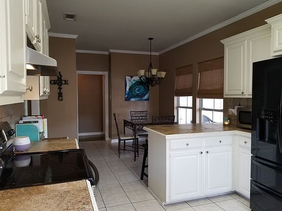 3rd image of 10178 Carter Hills Ave
