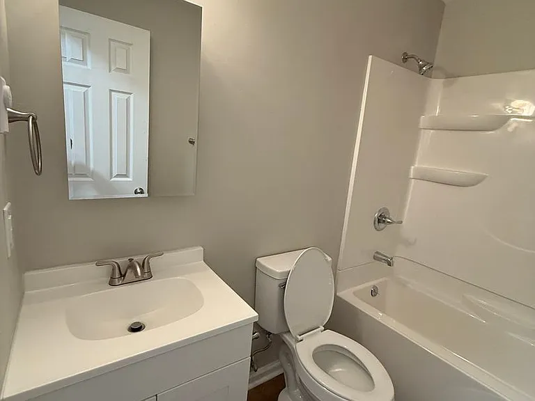 1350 Picadilly St #B — Photo 12