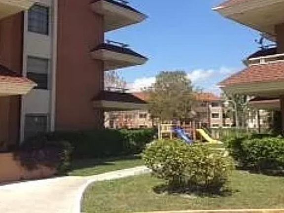 5th image of 17600 NW 68th Ave APT B4005