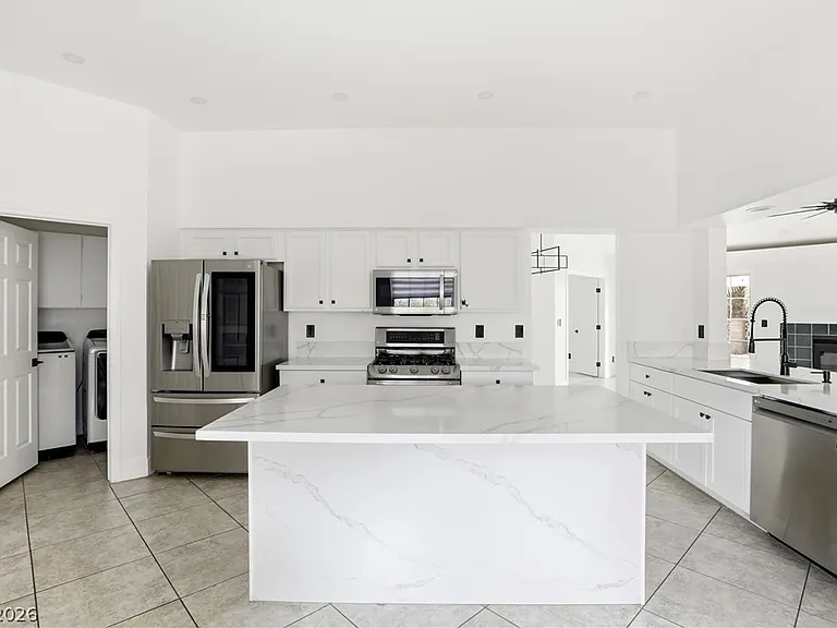 5204 Elm Grove Dr — Photo 14