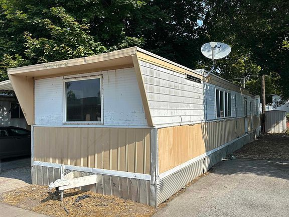 2nd image of 925 Wilson Ave Trailer 17