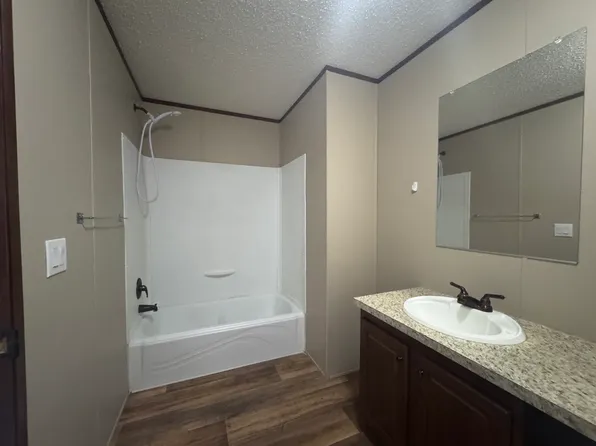 4095 Geranium Ln, Traverse City, MI 49685