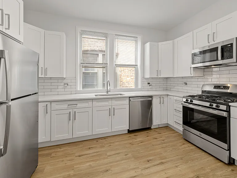 1349 W Taylor St #2F — Photo 2