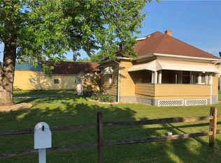 405 Stiefel Ave, Ellwood City, PA 16117
