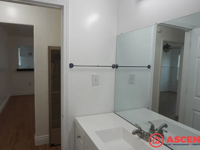 3108 Oak Pl — Photo 8