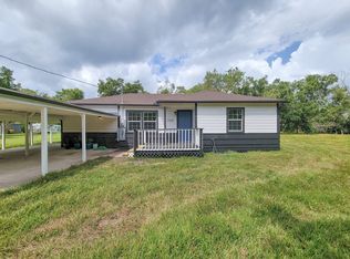 725 Cahill Rd, Angleton, TX 77515
