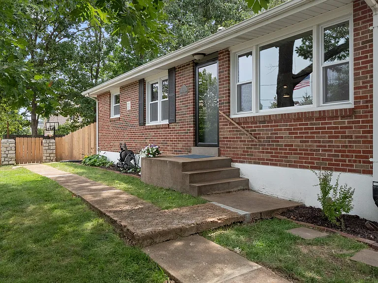 11960 Manhattan Ave — Photo 16