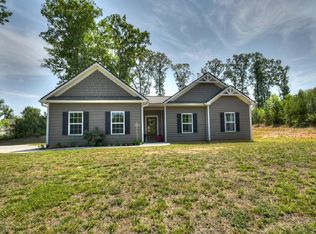 413 Meadow Cir #2, Ellijay, GA 30540