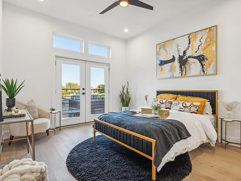 4208 Live Oak St #106 — Photo 8