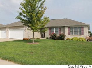 225 Sunkist Dr, Sherman, IL 62684