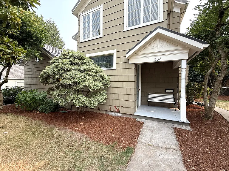 1136 SW Gibbs St #A — Photo 3