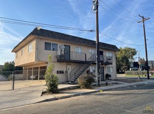 1624 Palm Dr, Bakersfield, CA