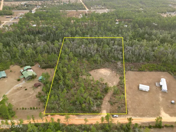 421 Tinker Ln, Chipley, FL 32428