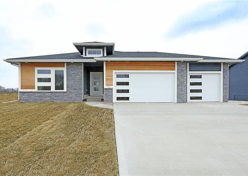 1st image of 1021 Cardinal Dr