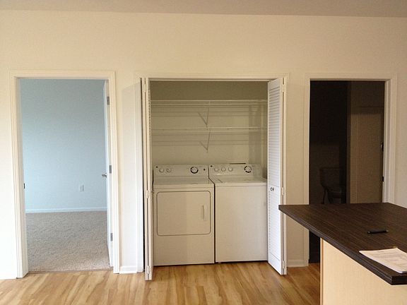 4th image of 801 Pacific St APT 410