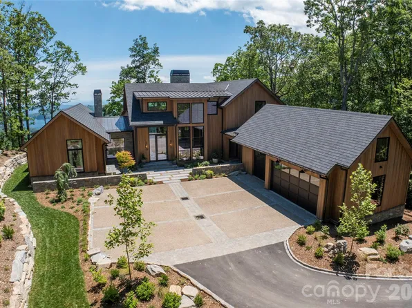 140 Panther Summit Dr, Lake Toxaway, NC 28747