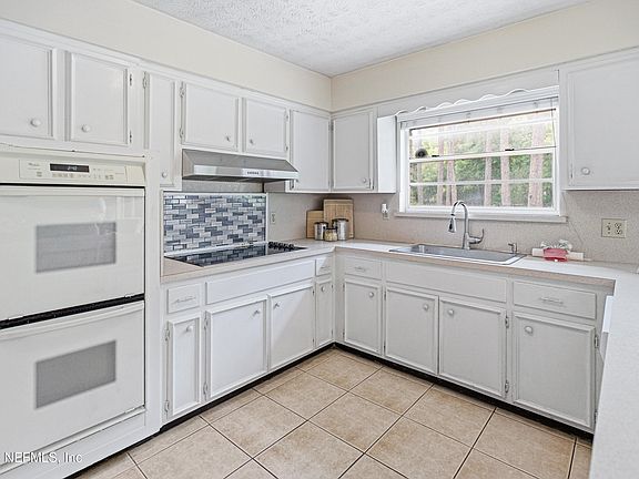 2nd image of 17028 EAGLE BEND Boulevard