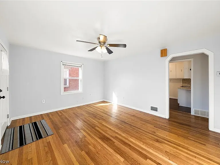 4192 W 57th St — Photo 2
