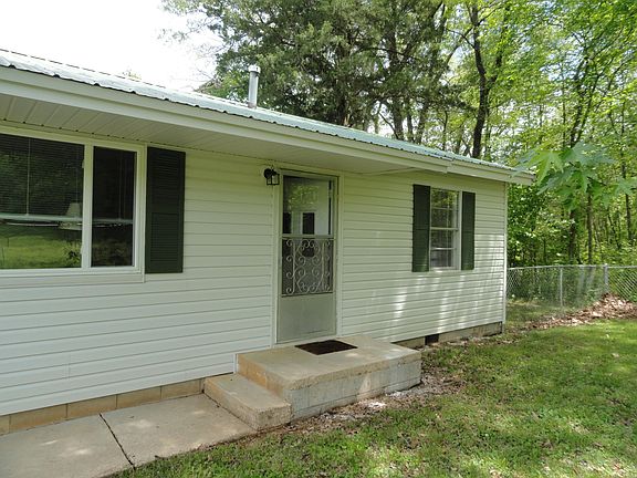 4th image of 104 Boyd Cir